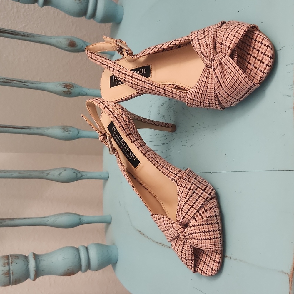 NWOT Pink Plaid Slingbacks sz 6 Isaac Mizrahi